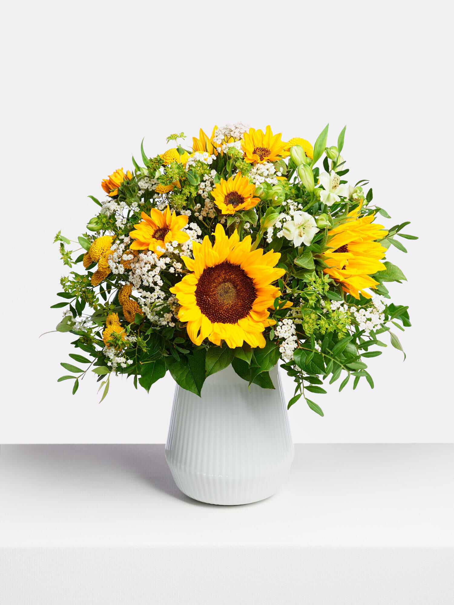 Sunflower Power - Main Colors: WHITE, YELLOW - Main Flowers: ALSTROEMERIA, SUNFLOWERS