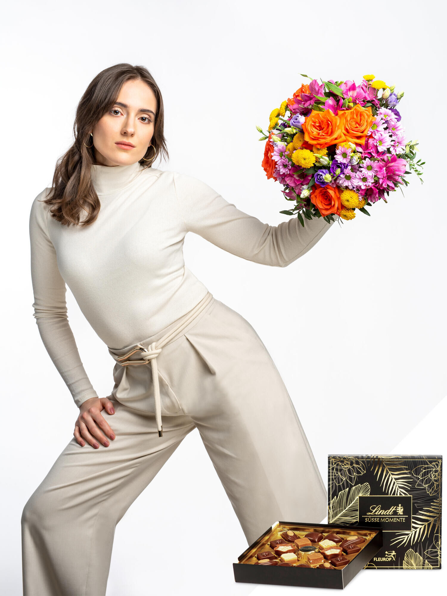 Sweet Birthday - Hauptblüte: Alstromerien, Rosen - Hauptfarbe: Bunt, Gelb, Orange, Pink, Violett