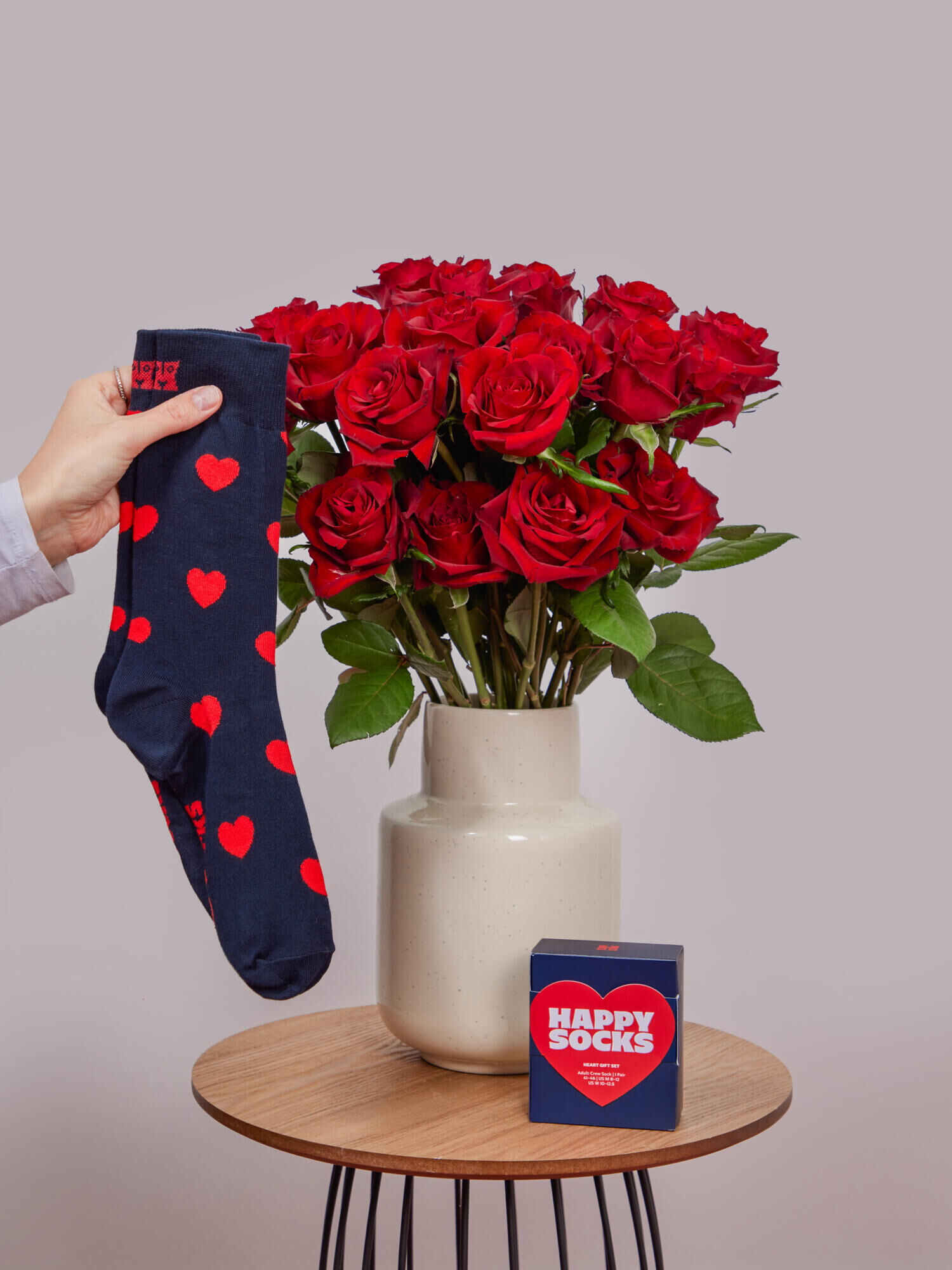 Happy Valentine (Größe L) - Hauptblüte: Rosen - Hauptfarbe: Rot