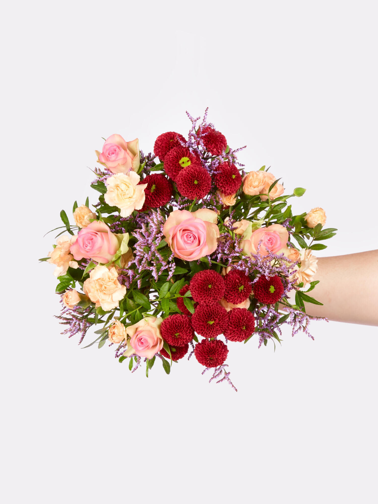 Strauß der Woche - Hauptblüte: Nelken, Rosen - Hauptfarbe: Apricot, Rosa, Rot