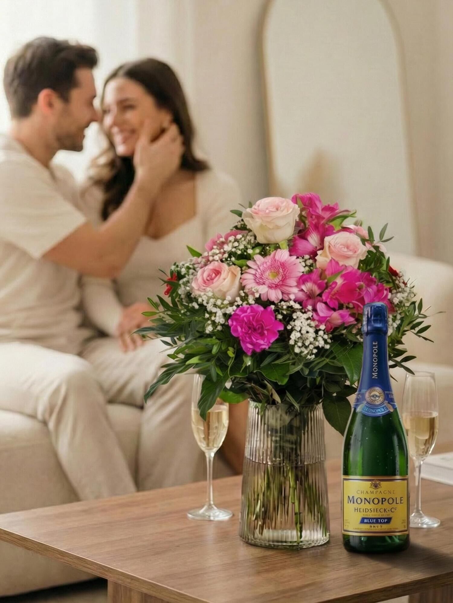 In Feierlaune mit Champagner