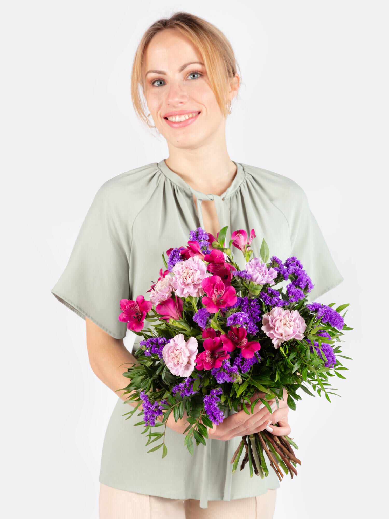 Strauß der Woche - Hauptblüte: Alstromerien, Nelken - Hauptfarbe: Pink, Violett