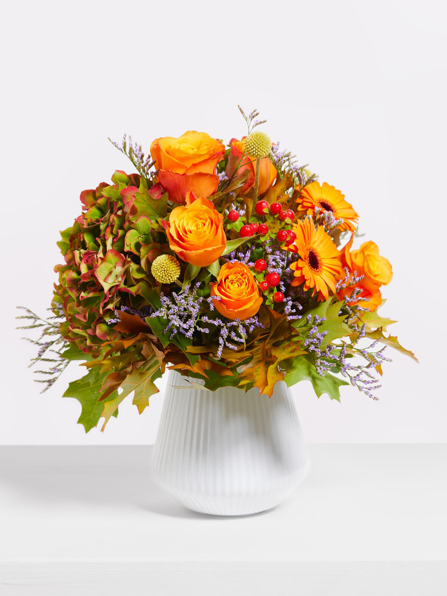 Indian Summer Vibes - Main Colors: ORANGE, RED, YELLOW - Main Flowers: GERBERA, HYDRANGEA, ROSES
