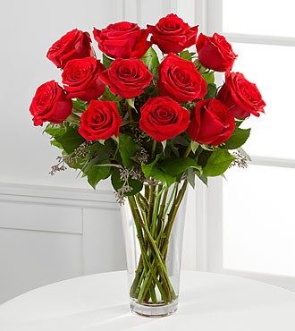 Long Stem Red Rose Arrangement
