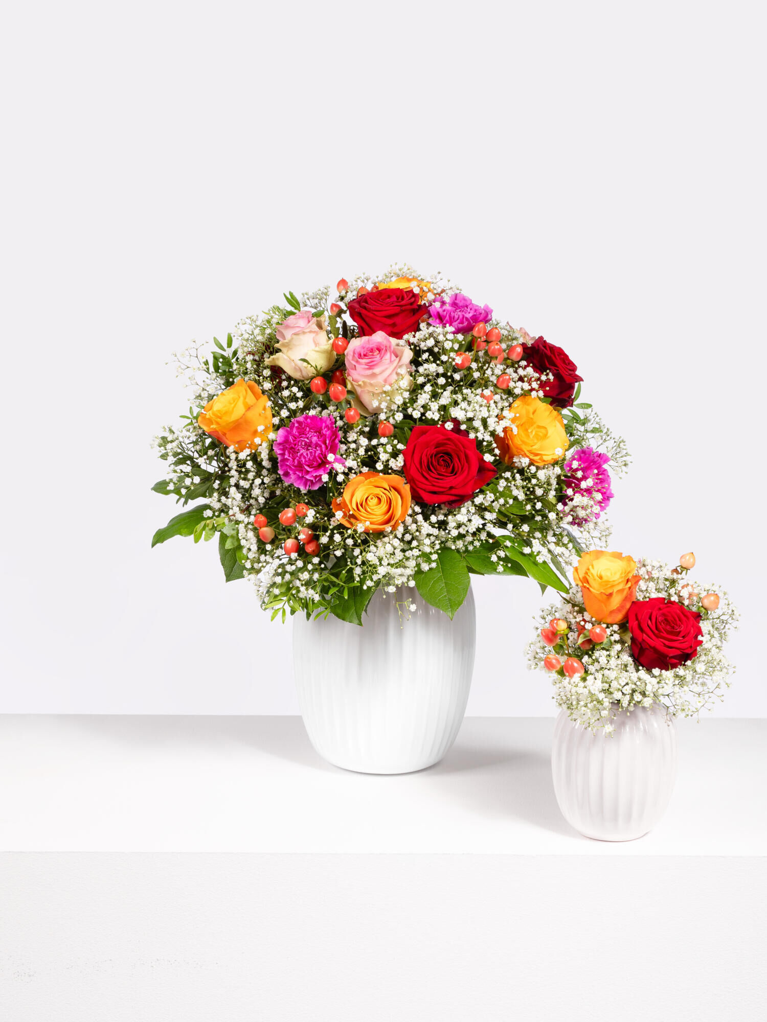 Mutter‑Kind‑Strauß - Hauptblüte: Nelken, Rosen - Hauptfarbe: Bunt