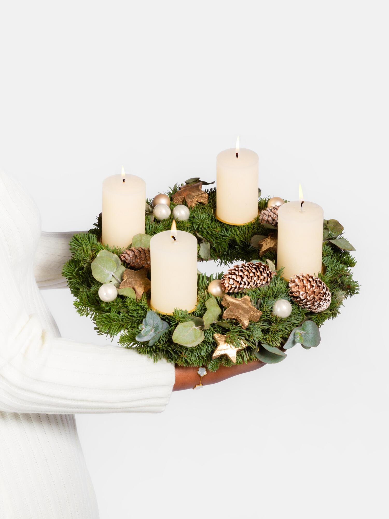 Golden Starlights - Main Colors: WHITE