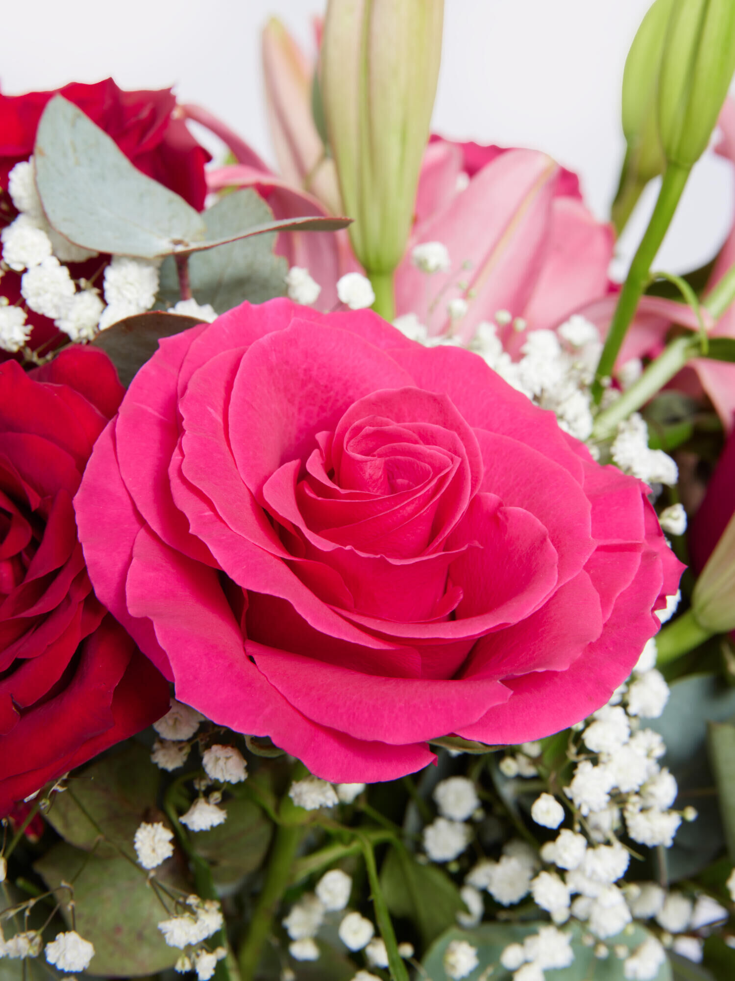 Glamorous Charm - Hauptblüte: Lilien, Rosen - Hauptfarbe: Pink, Rosa, Rot