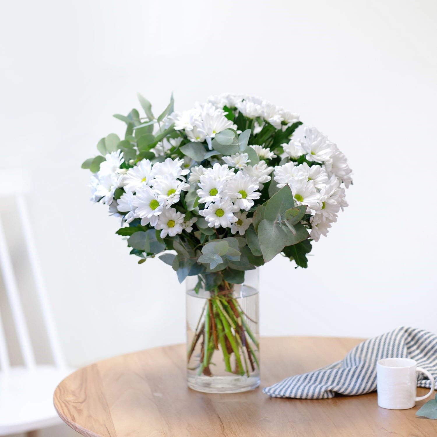 Bouquet of White Margaritte Daisies