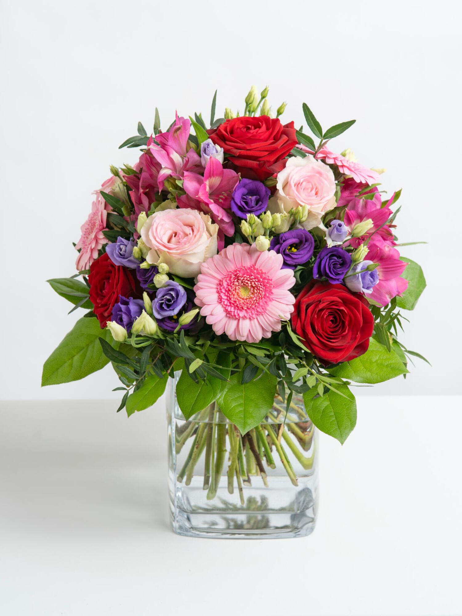 Du bist umwerfend - Hauptblüte: Alstromerien, Eustoma, Germini, Rosen - Hauptfarbe: Pink, Rosa, Rot, Violett