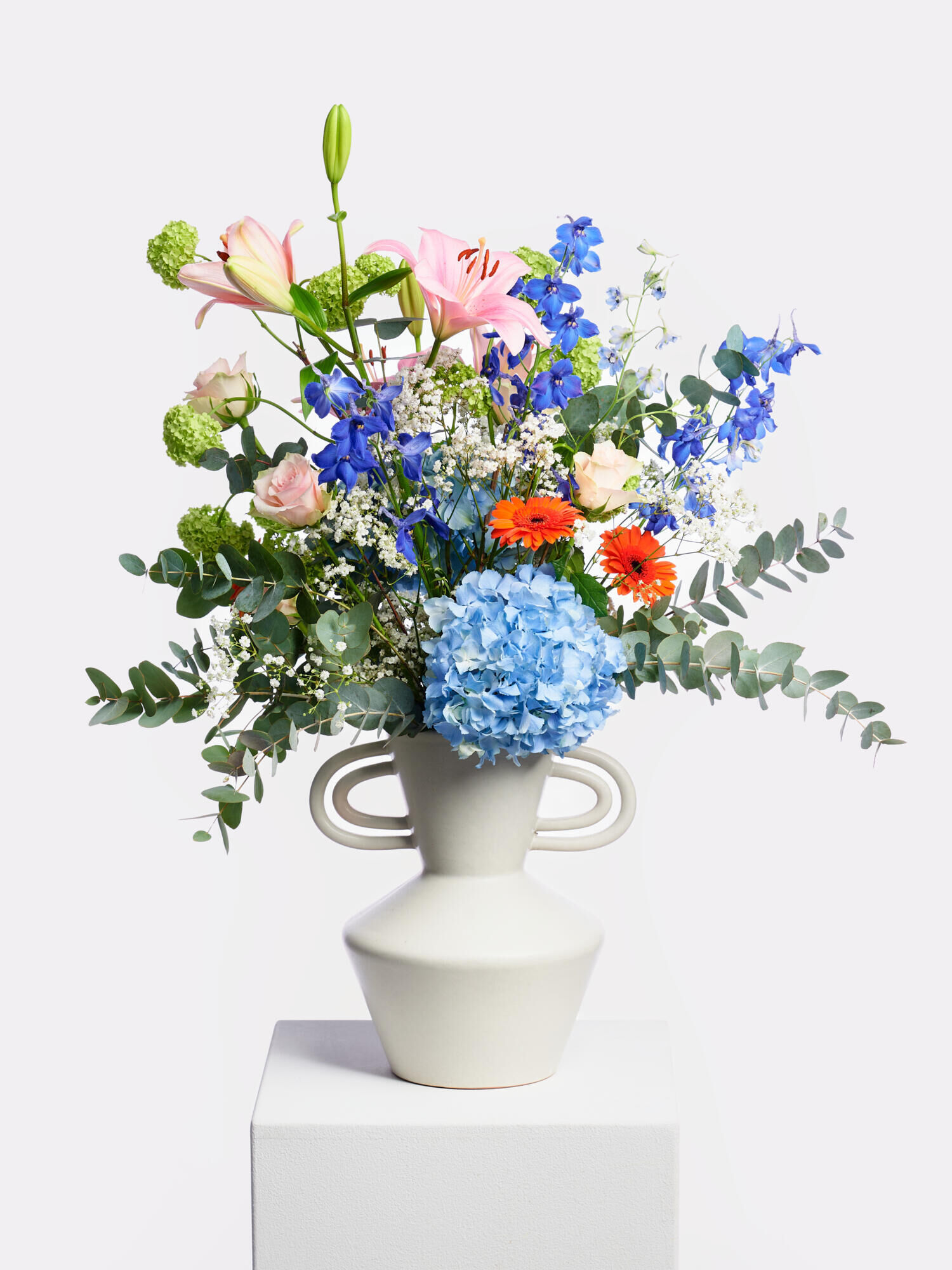 For my everyday hero - Main Colors: BLUE, ORANGE, ROSE - Main Flowers: GERBERA, HYDRANGEA, LILIES, ROSES
