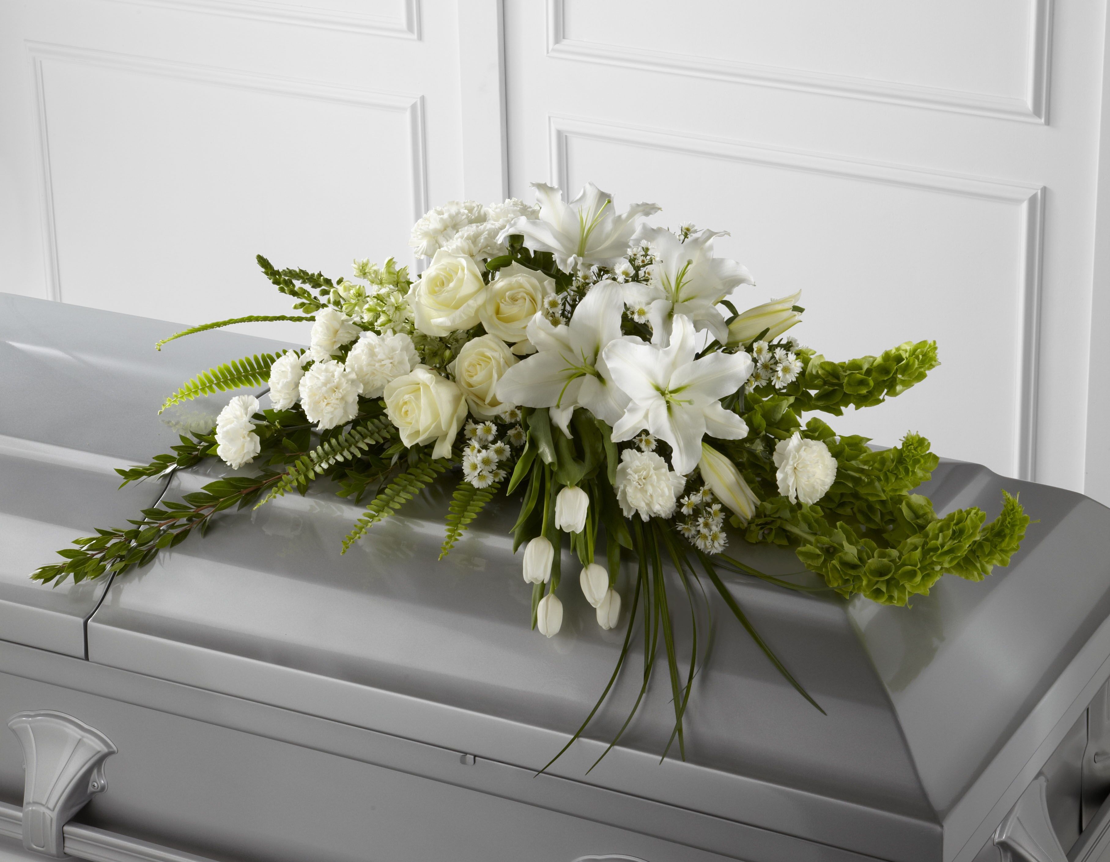 The FTD Resurrection Casket Spray