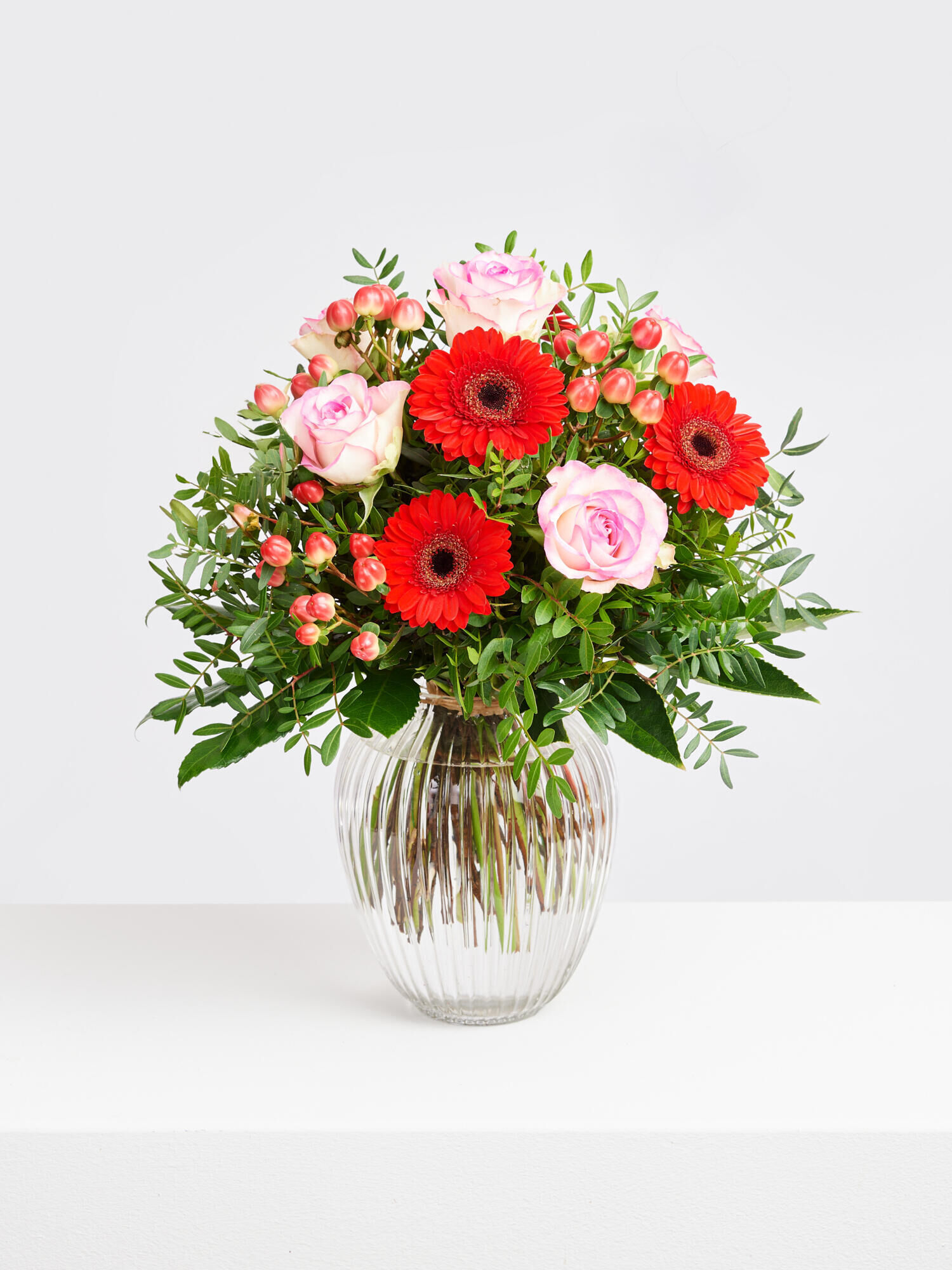 Strauß der Woche - Hauptblüte: Germini, Rosen - Hauptfarbe: Rosa, Rot