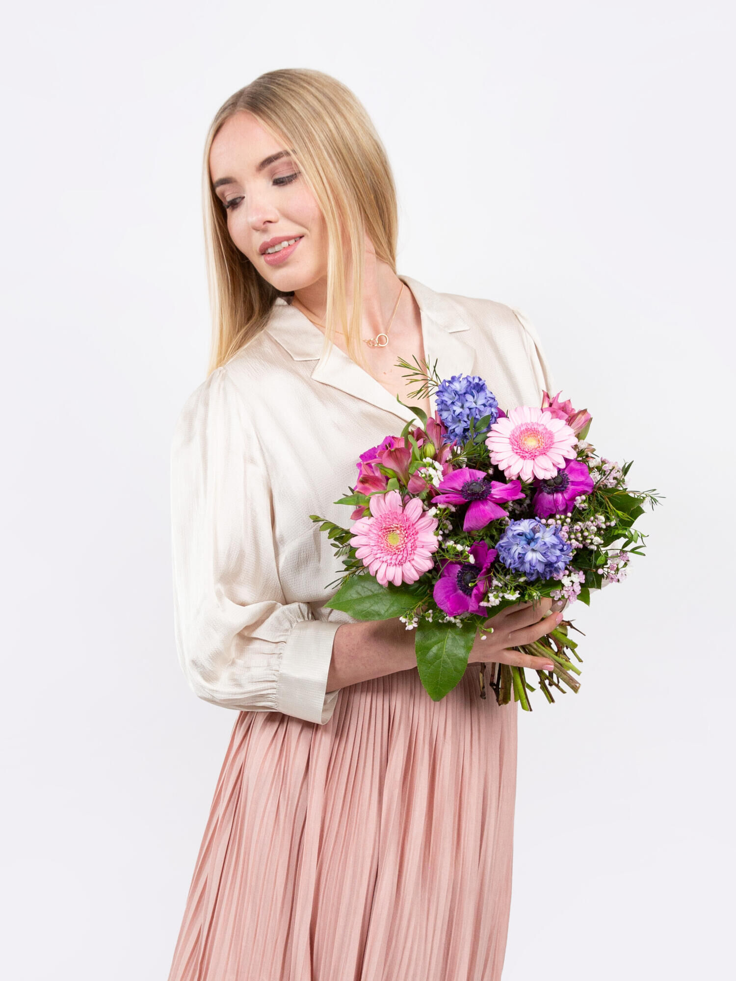 Frühlingszauber - Hauptblüte: Alstromerien, Germini, Hyazinthen - Hauptfarbe: Blau, Pink, Rosa