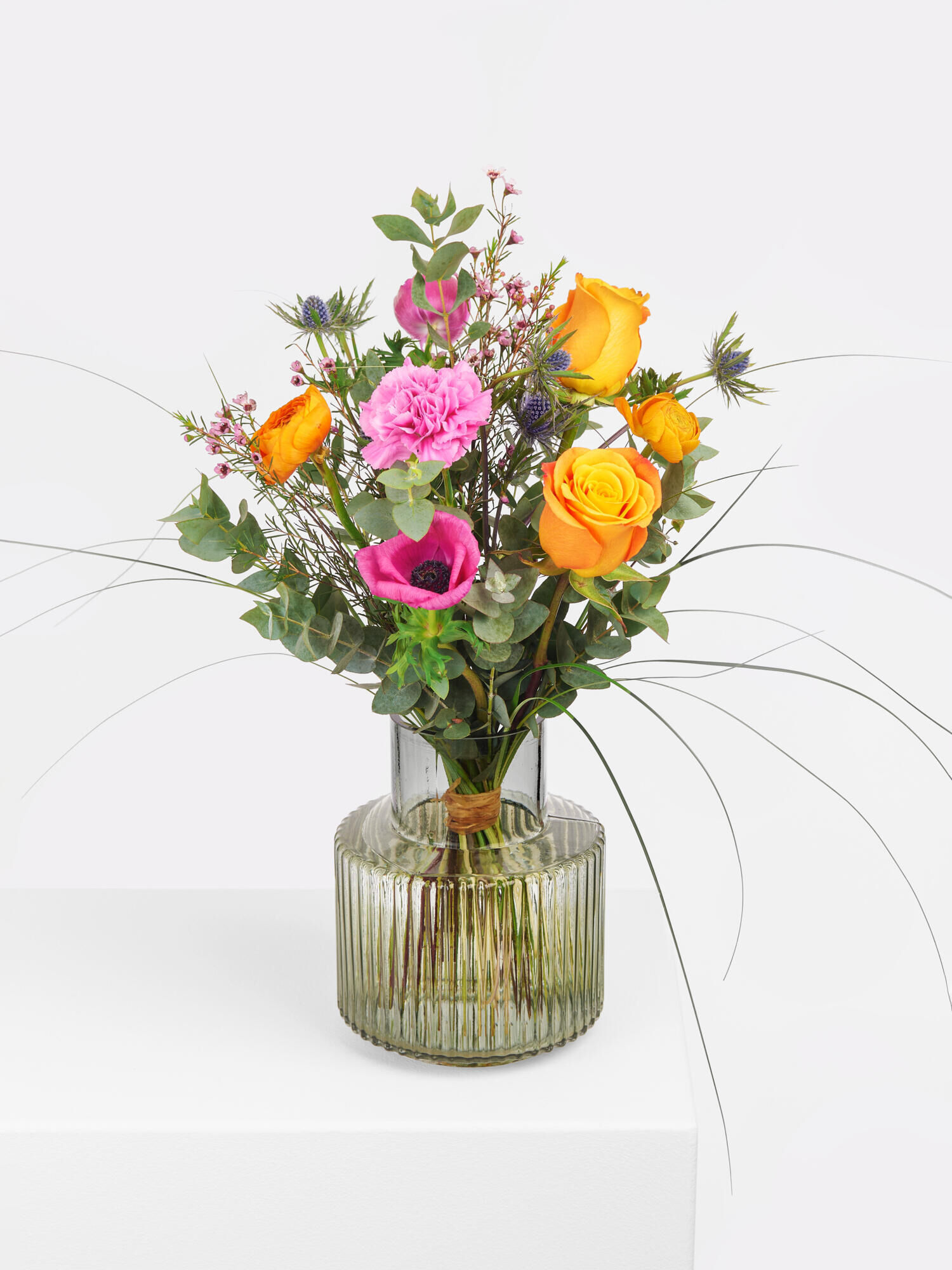 Magie des Frühlings - Hauptblüte: Nelken, Ranunkeln, Rosen - Hauptfarbe: Orange, Pink, Violett