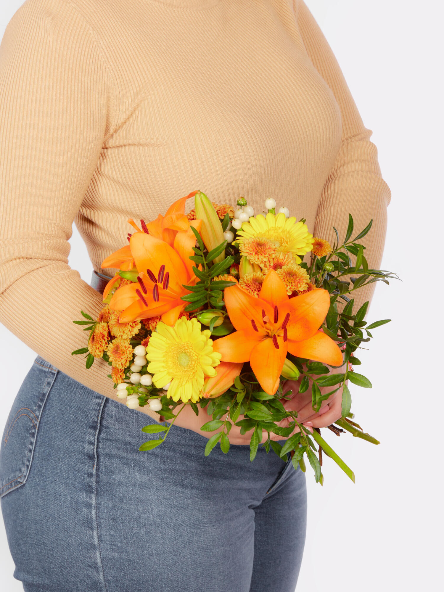 Strauß der Woche - Hauptblüte: Germini, Lilien - Hauptfarbe: Bunt, Gelb, Orange