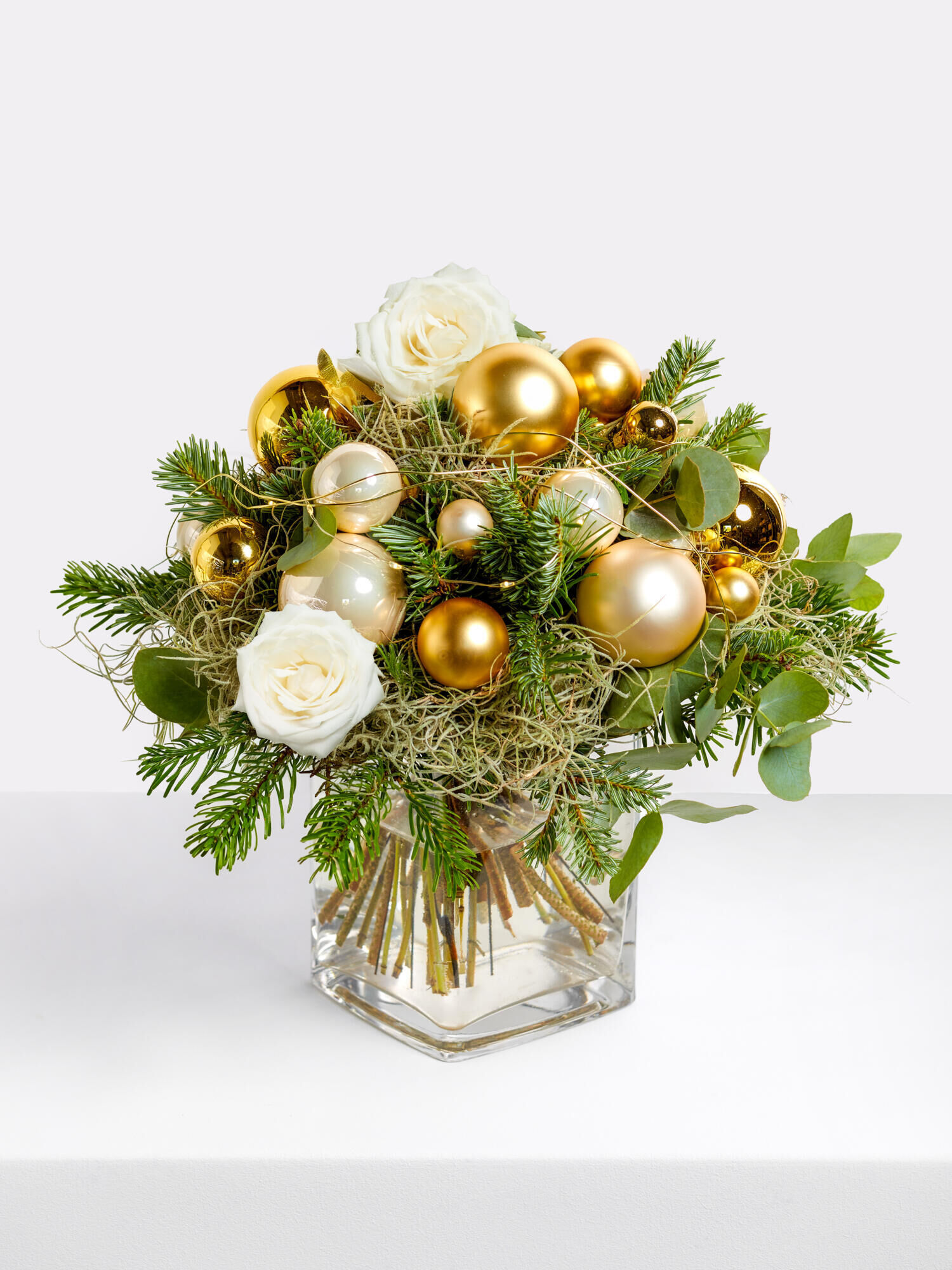 Goldene Weihnachtsträume - Hauptblüte: Rosen - Hauptfarbe: Gold, Weiß