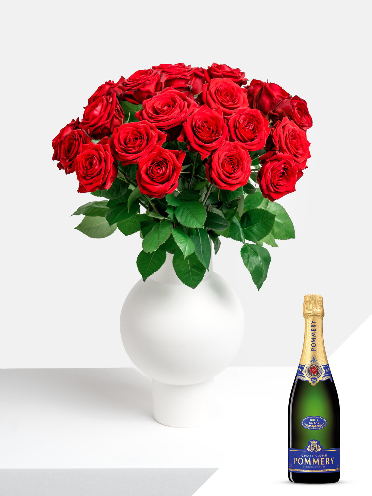 French Love mit Champagner - Hauptblüte: Rosen - Hauptfarbe: Rot