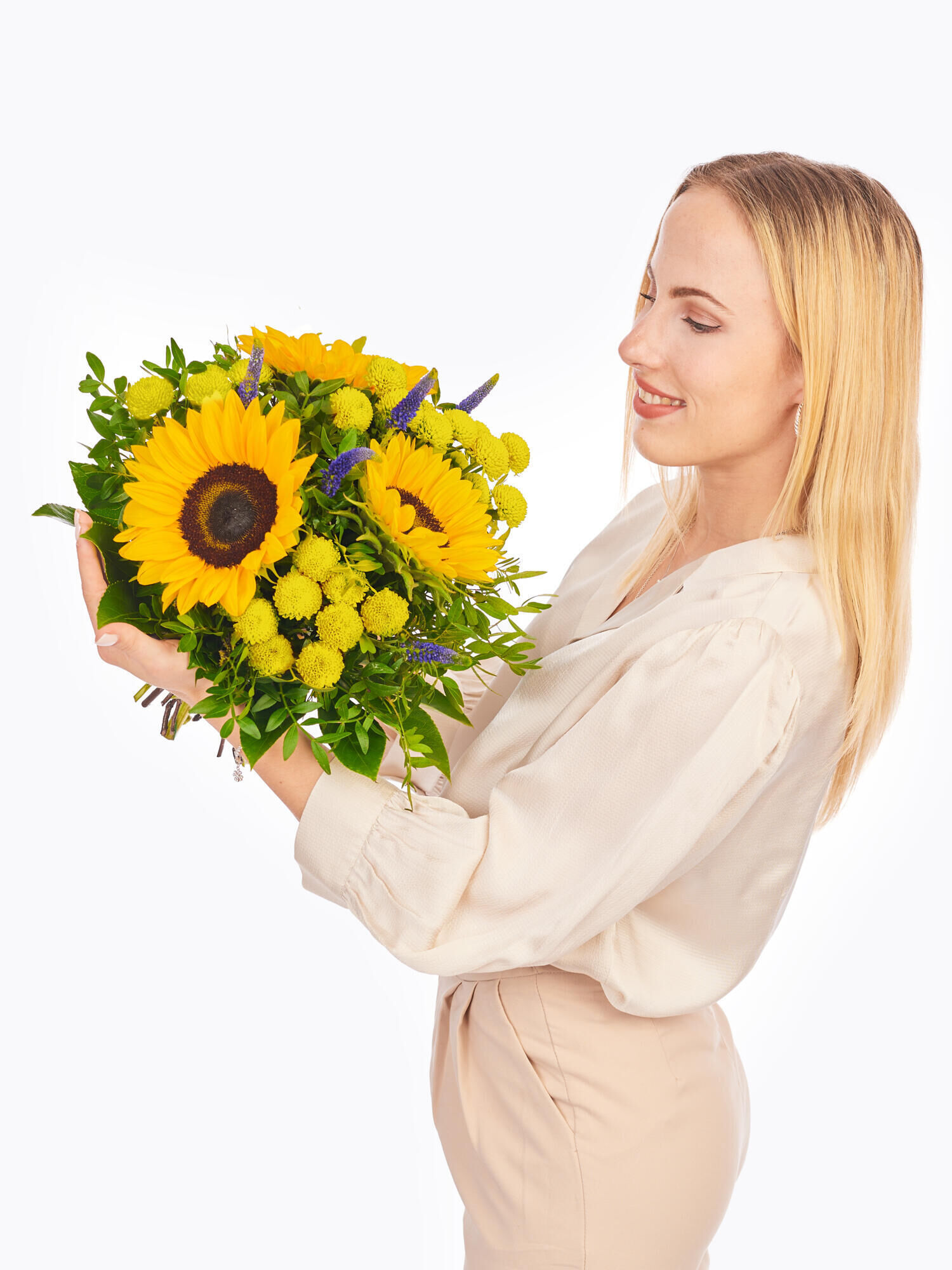 Strauß der Woche - Hauptblüte: Chrysanthemen, Sonnenblumen - Hauptfarbe: Gelb