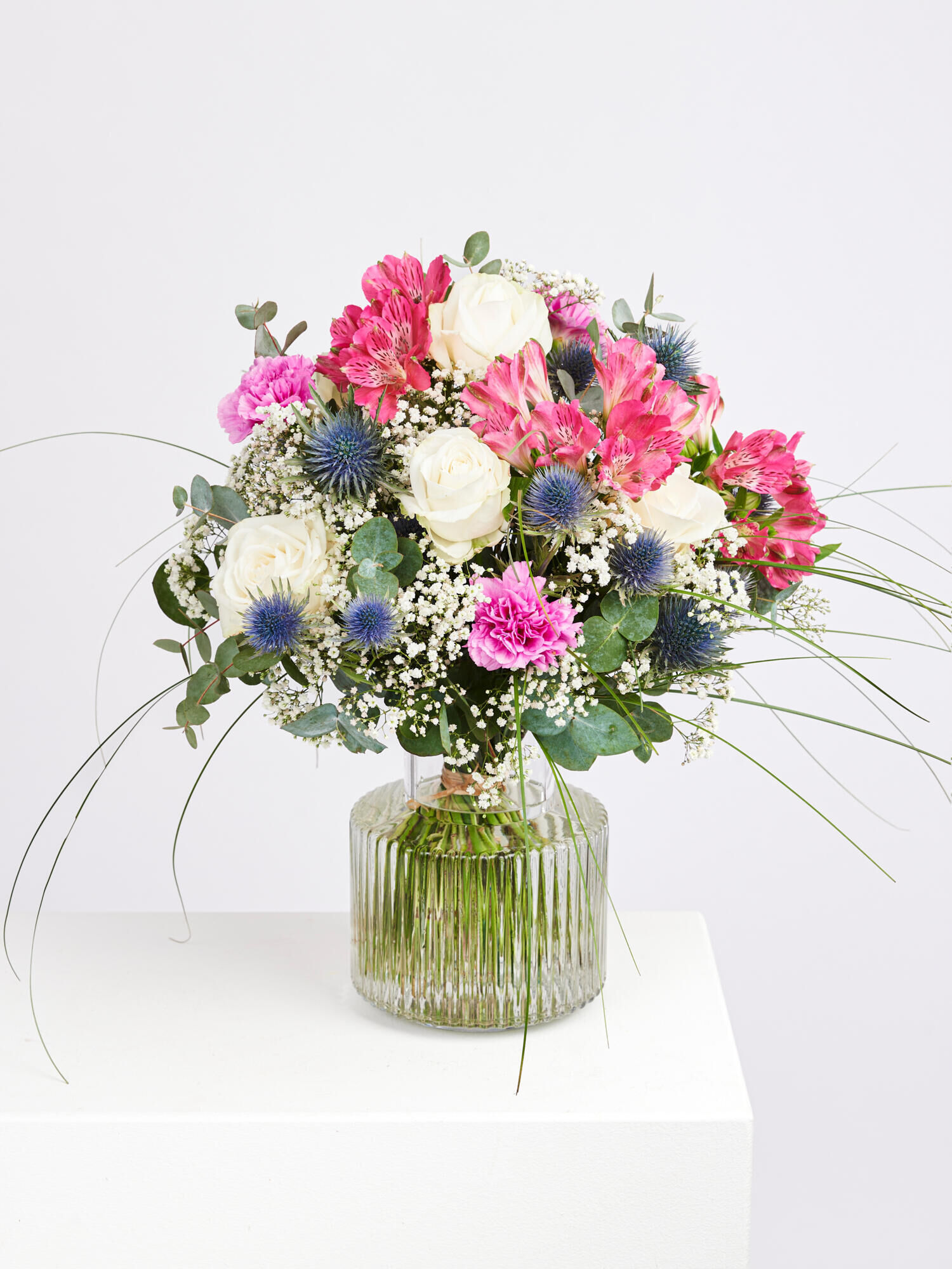 Fröhlicher Blumengruß - Hauptblüte: Alstromerien, Nelken, Rosen - Hauptfarbe: Pink, Rosa, Weiß