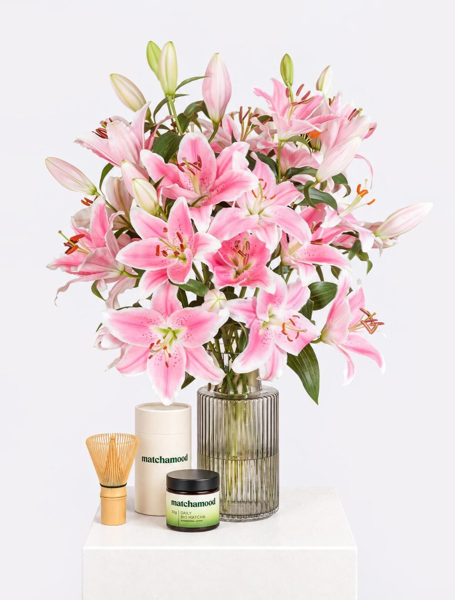Perfect Matcha Break - Hauptblüte: Lilien - Hauptfarbe: Rosa