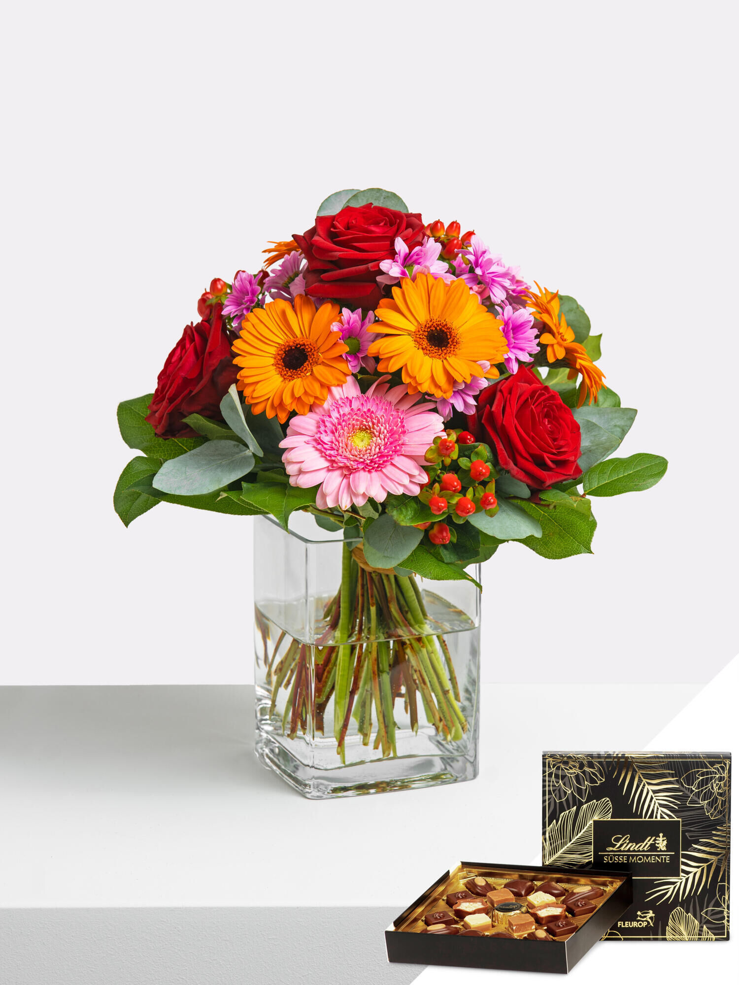 Süße Wertschätzung - Hauptblüte: Chrysanthemen, Germini, Rosen - Hauptfarbe: Orange, Rosa, Rot