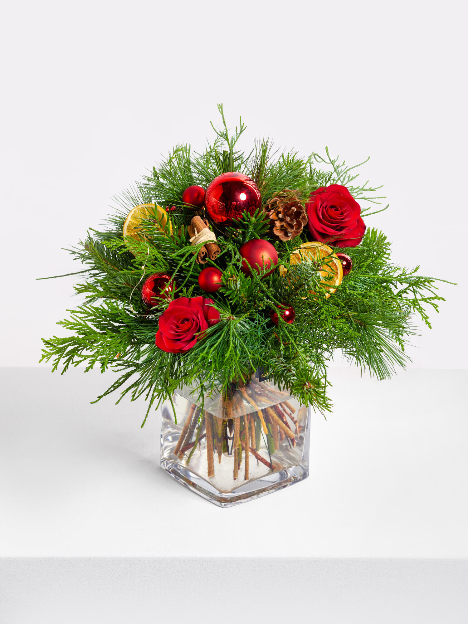 Weihnachtsbote - Hauptblüte: Rosen - Hauptfarbe: Rot