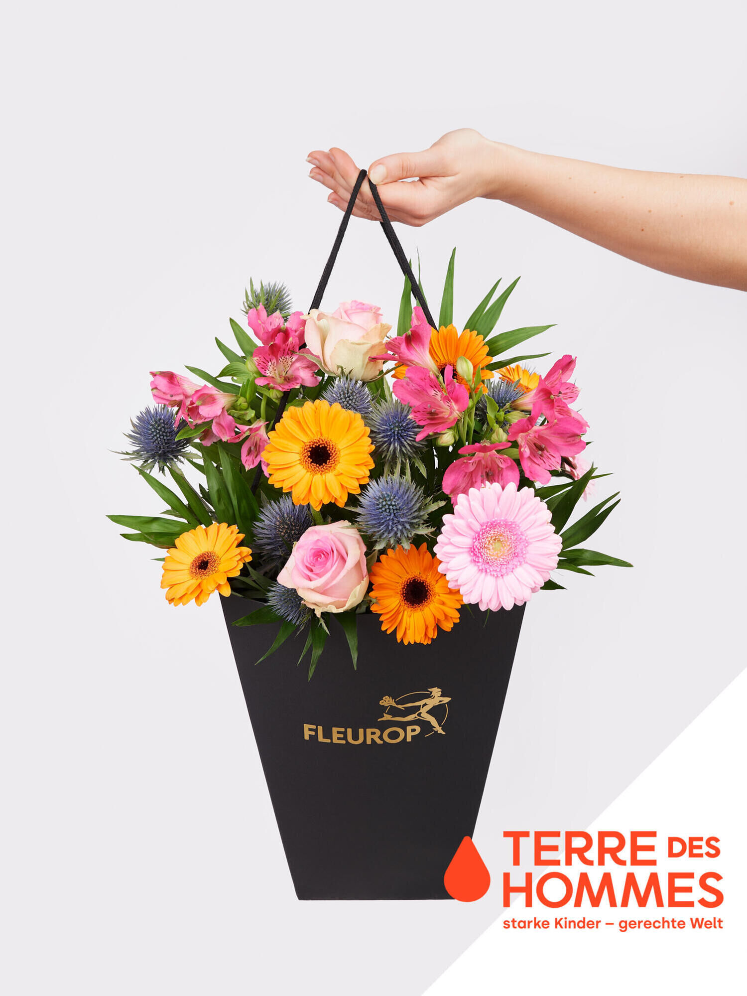 Charity Strauß - Hauptblüte: Alstromerien, Germini, Rosen - Hauptfarbe: Blau, Orange, Pink, Rosa