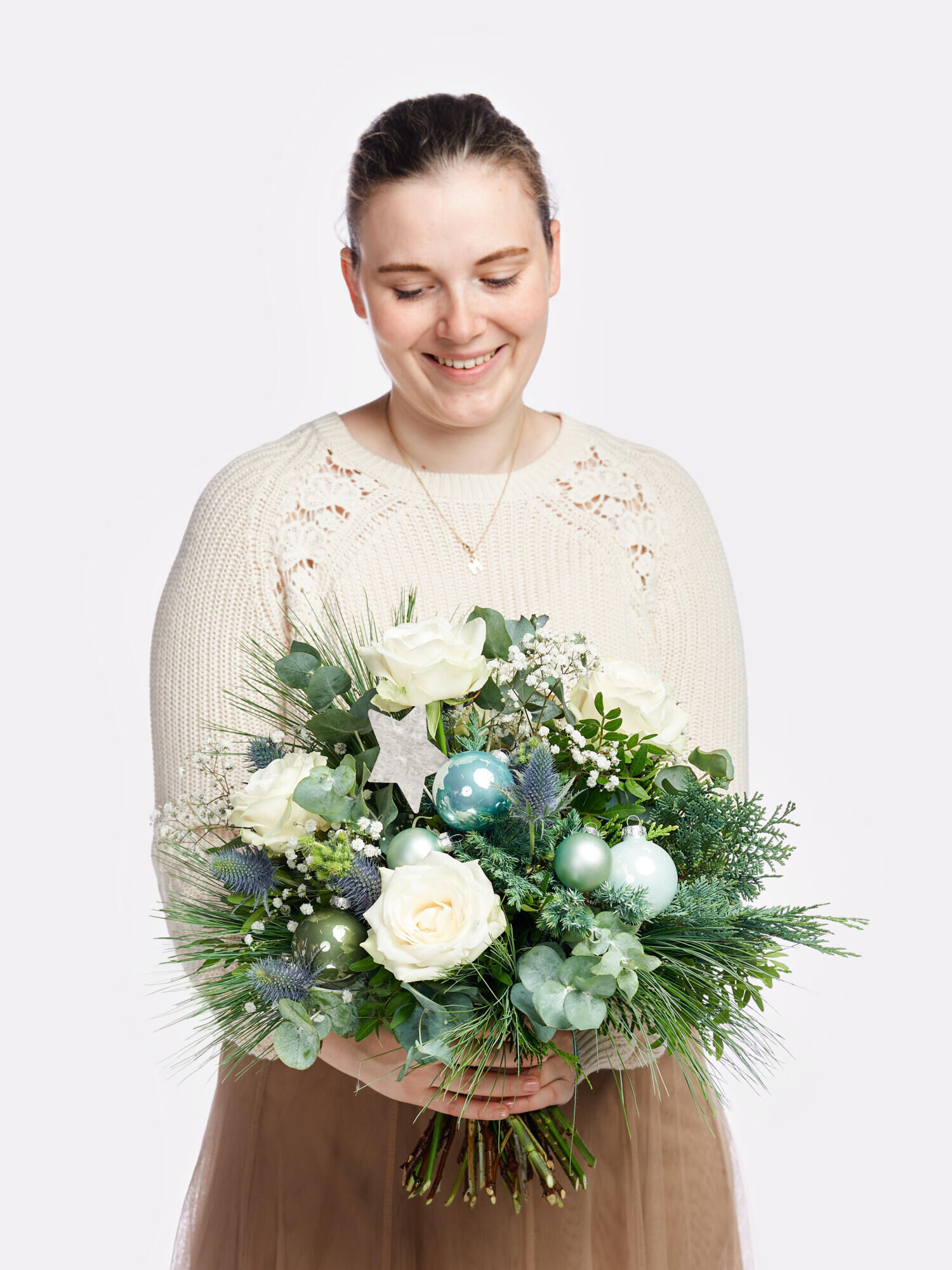 Blue Moon - Main Colors: BLUE, GREEN, WHITE - Main Flowers: ROSES