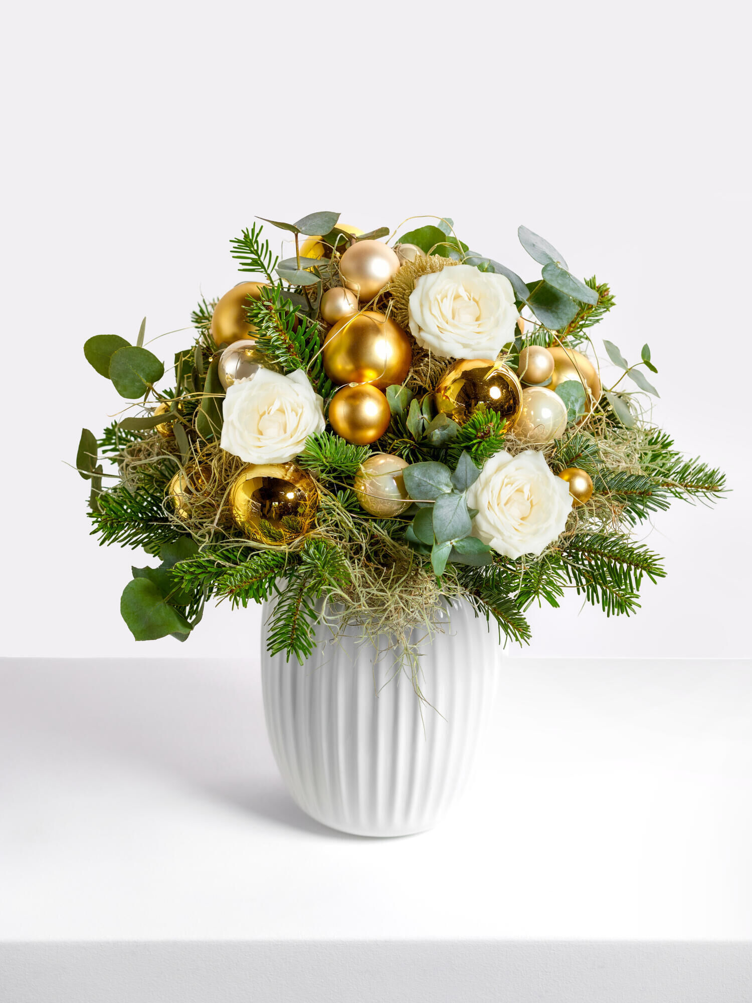 Goldene Weihnachtsträume - Hauptblüte: Rosen - Hauptfarbe: Gold, Weiß