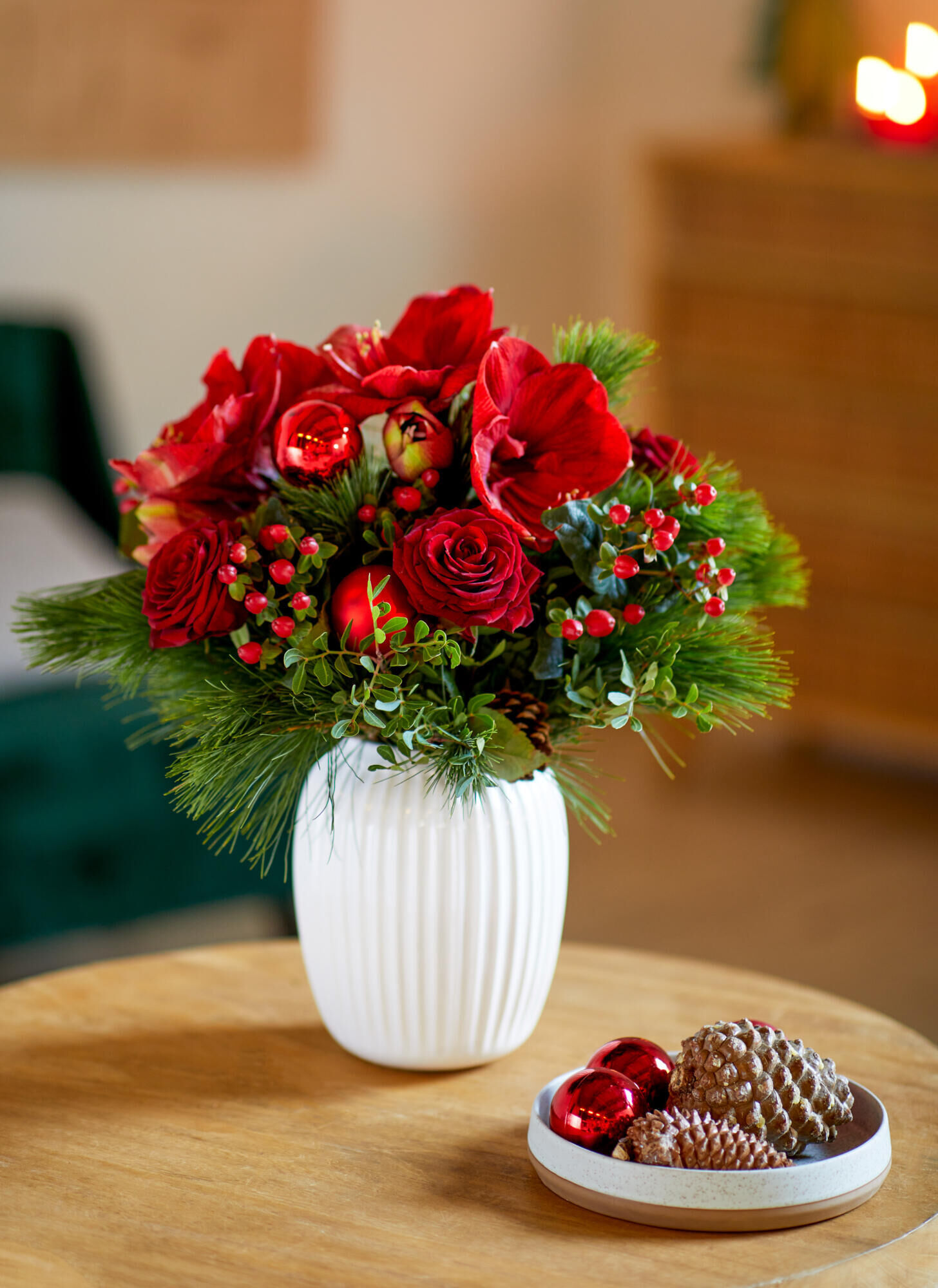 Kaminfeuer - Hauptblüte: Amaryllis, Rosen - Hauptfarbe: Rot