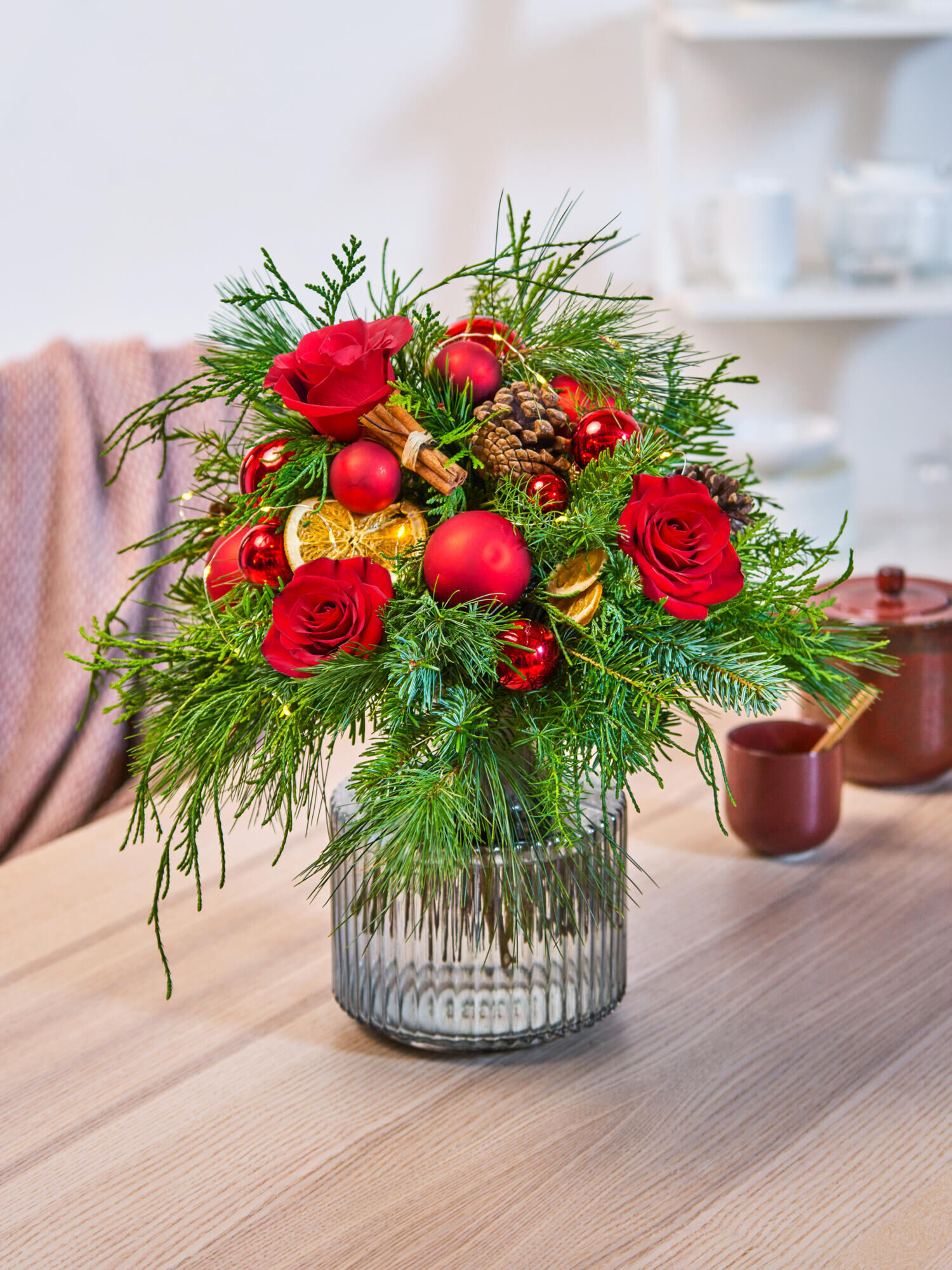 Weihnachtsbote - Hauptblüte: Rosen - Hauptfarbe: Rot
