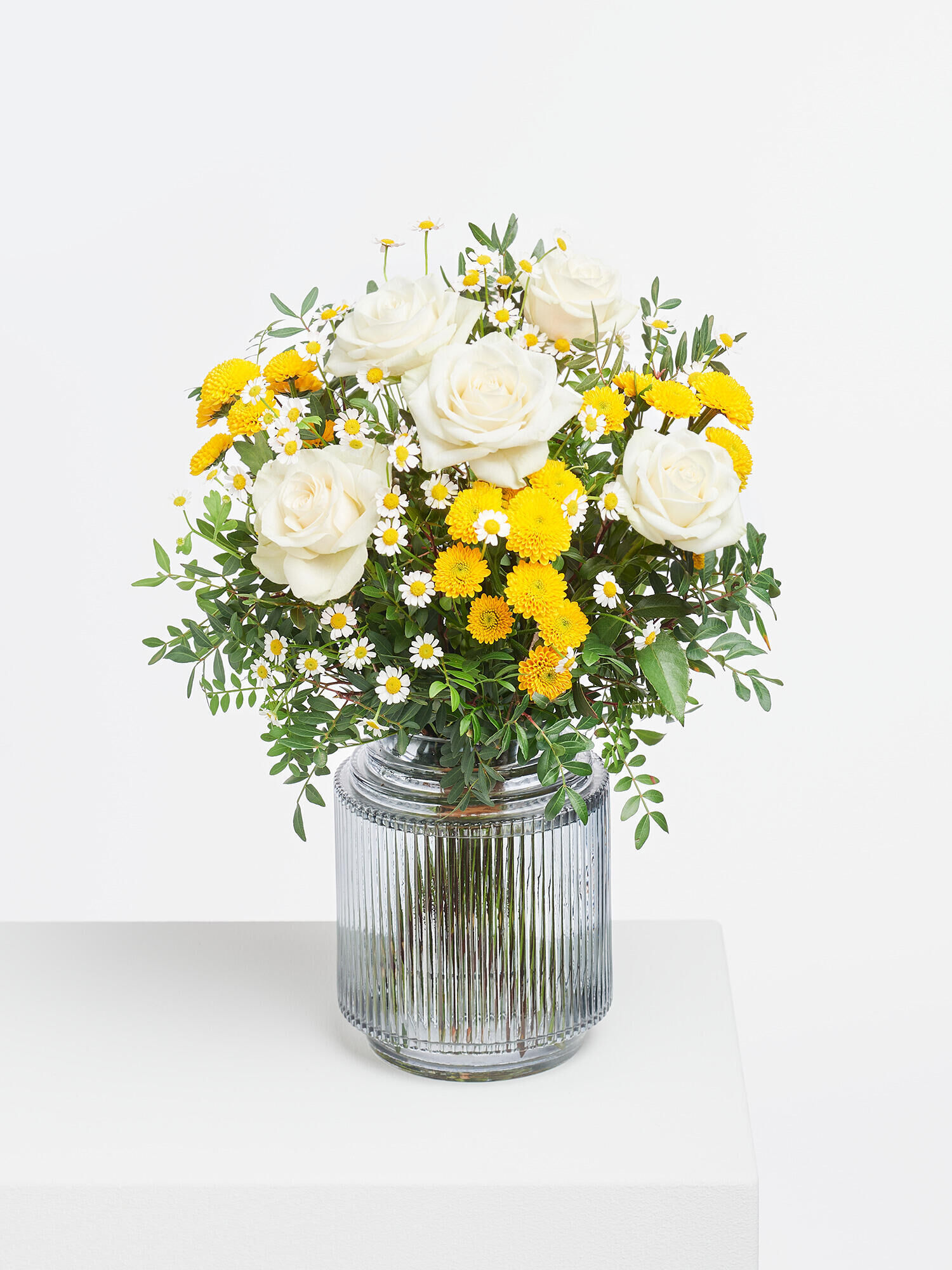 Strauß der Woche - Hauptblüte: Rosen - Hauptfarbe: Gelb, Weiß