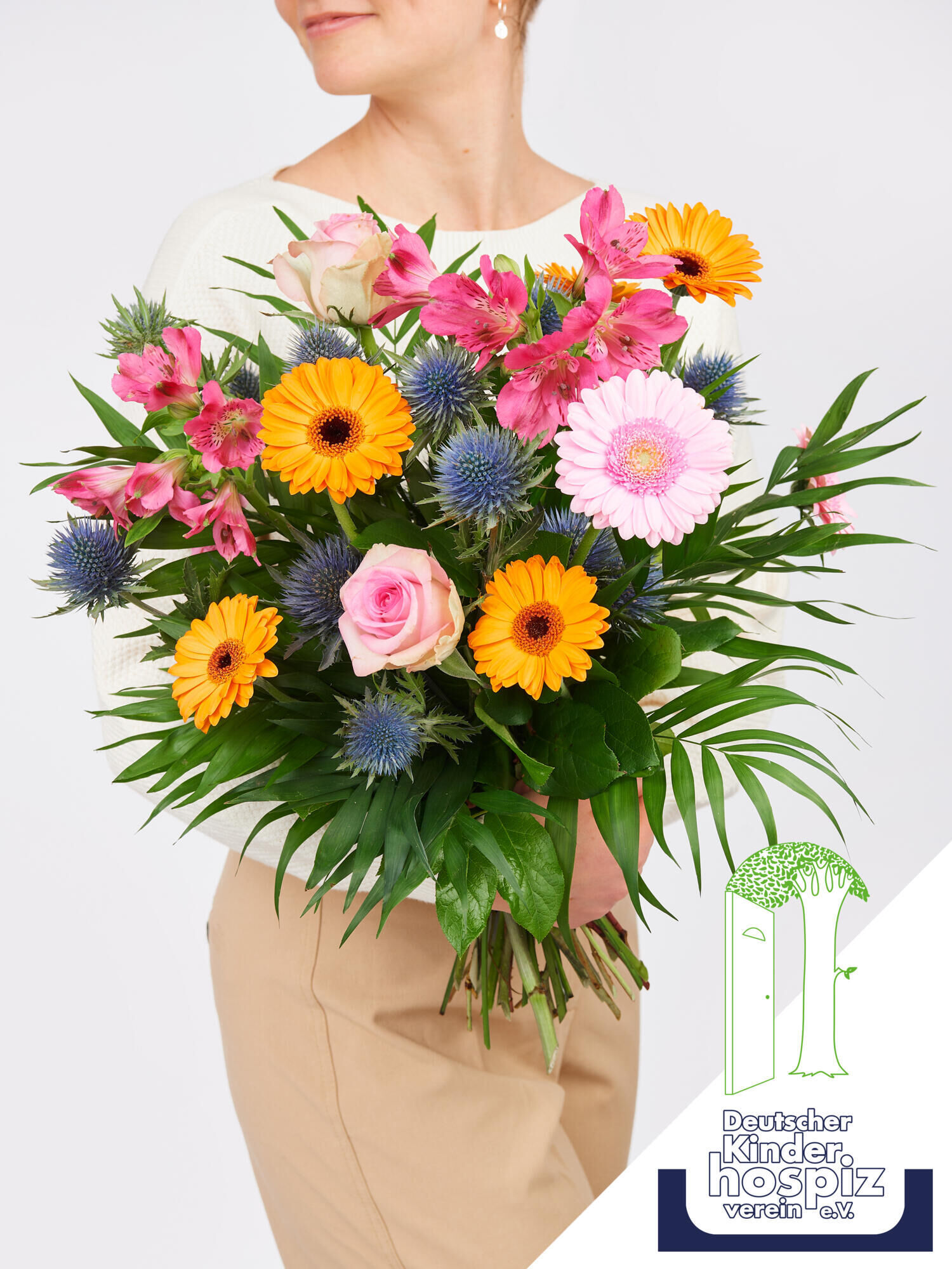 Charity Strauß - Hauptblüte: Alstromerien, Germini, Rosen - Hauptfarbe: Blau, Orange, Pink, Rosa