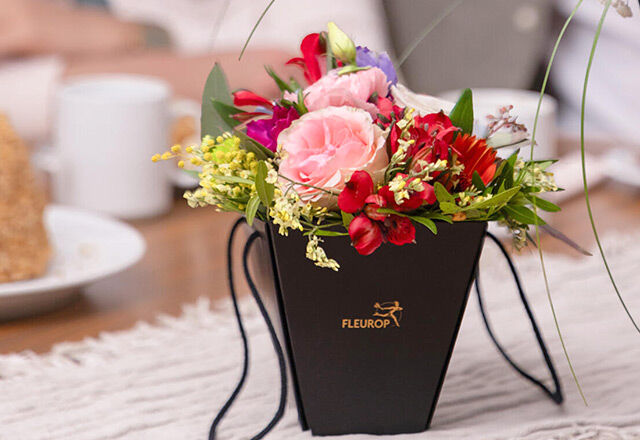 Blumensträußchen in Mini-Flowerbag