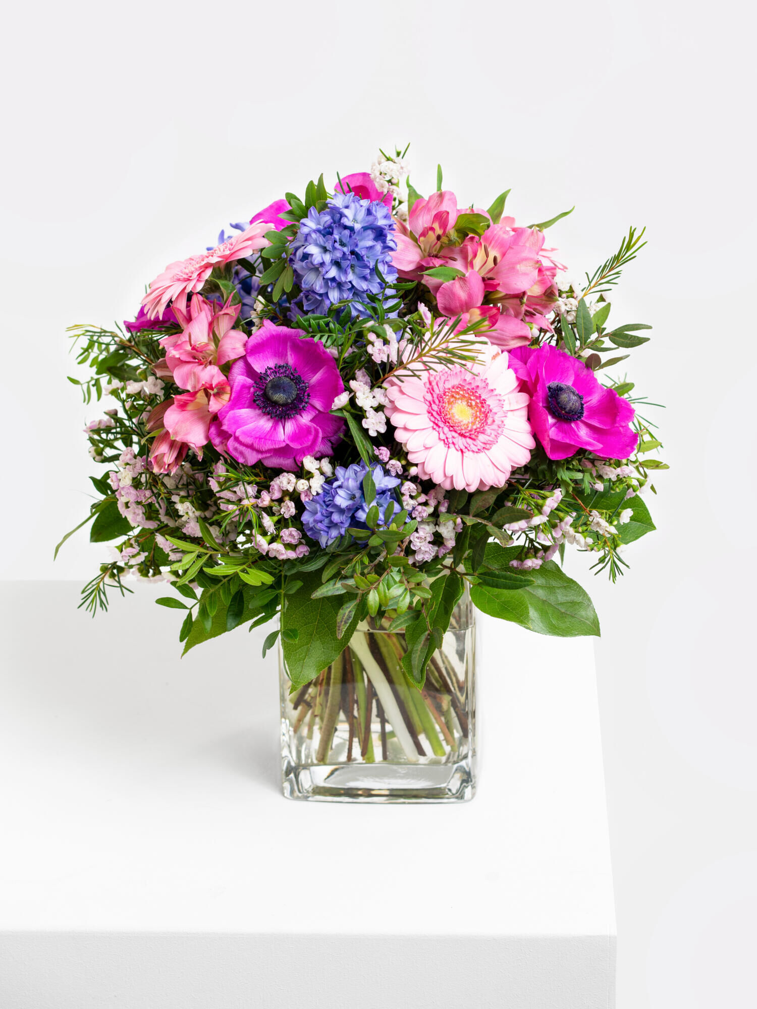 Frühlingszauber - Hauptblüte: Alstromerien, Germini, Hyazinthen - Hauptfarbe: Blau, Pink, Rosa