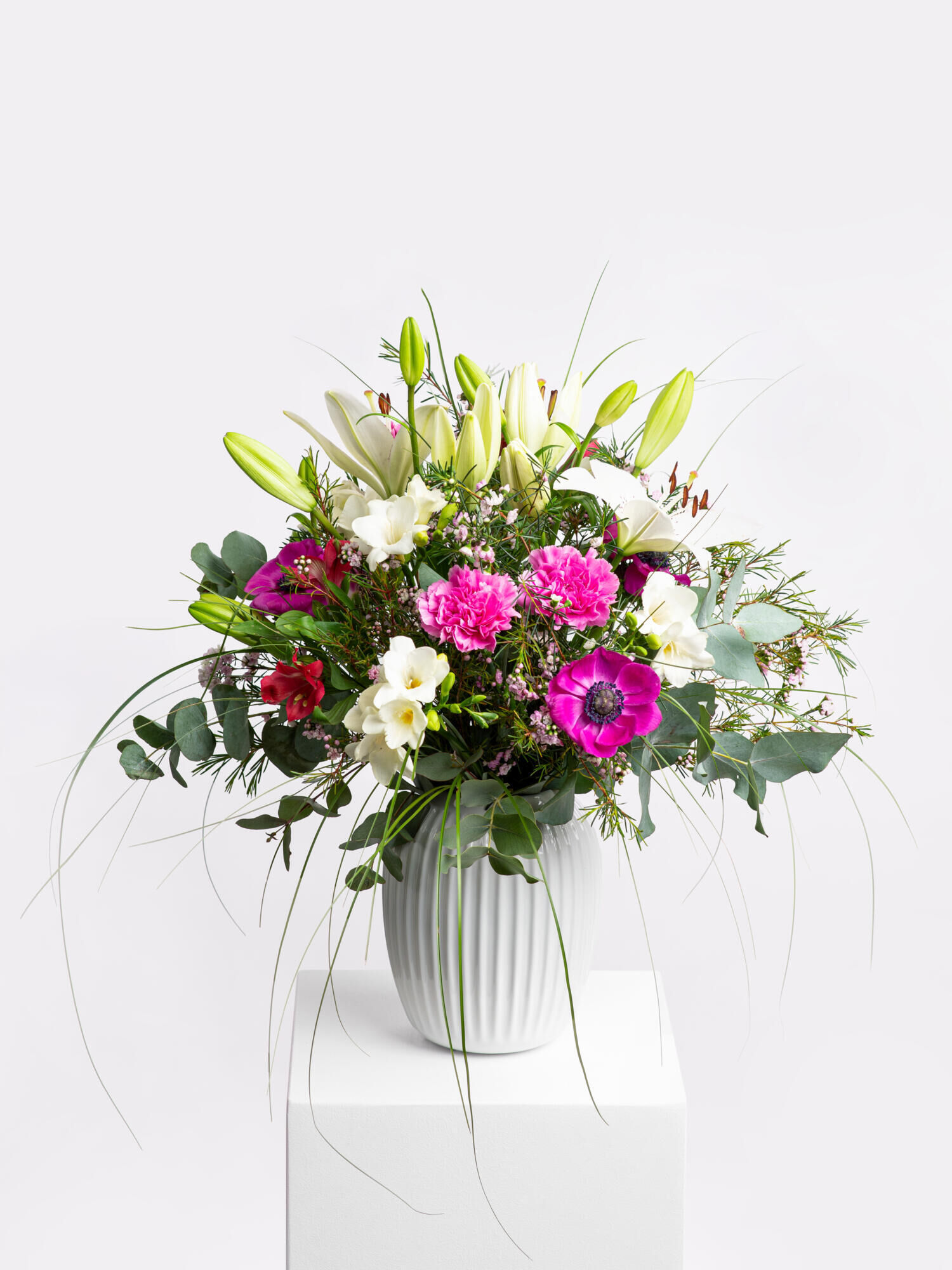 A Touch of Spring - Main Colors: PINK, PURPLE, WHITE - Main Flowers: ALSTROEMERIA, CARNATIONS, FREESIA, LILIES