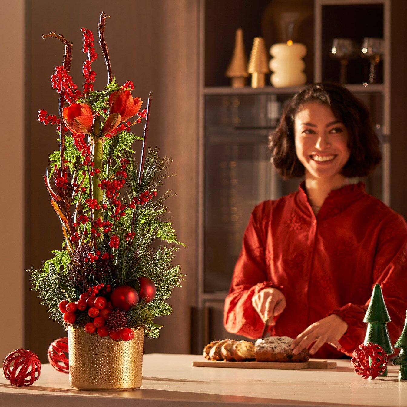 Red Christmas arrangement