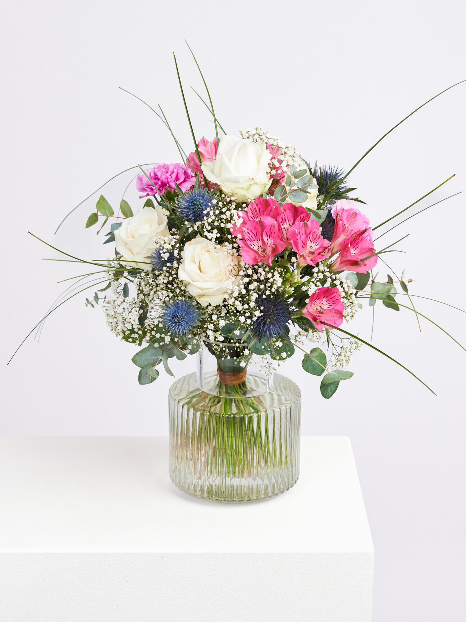 Fröhlicher Blumengruß - Hauptblüte: Alstromerien, Nelken, Rosen - Hauptfarbe: Pink, Rosa, Weiß